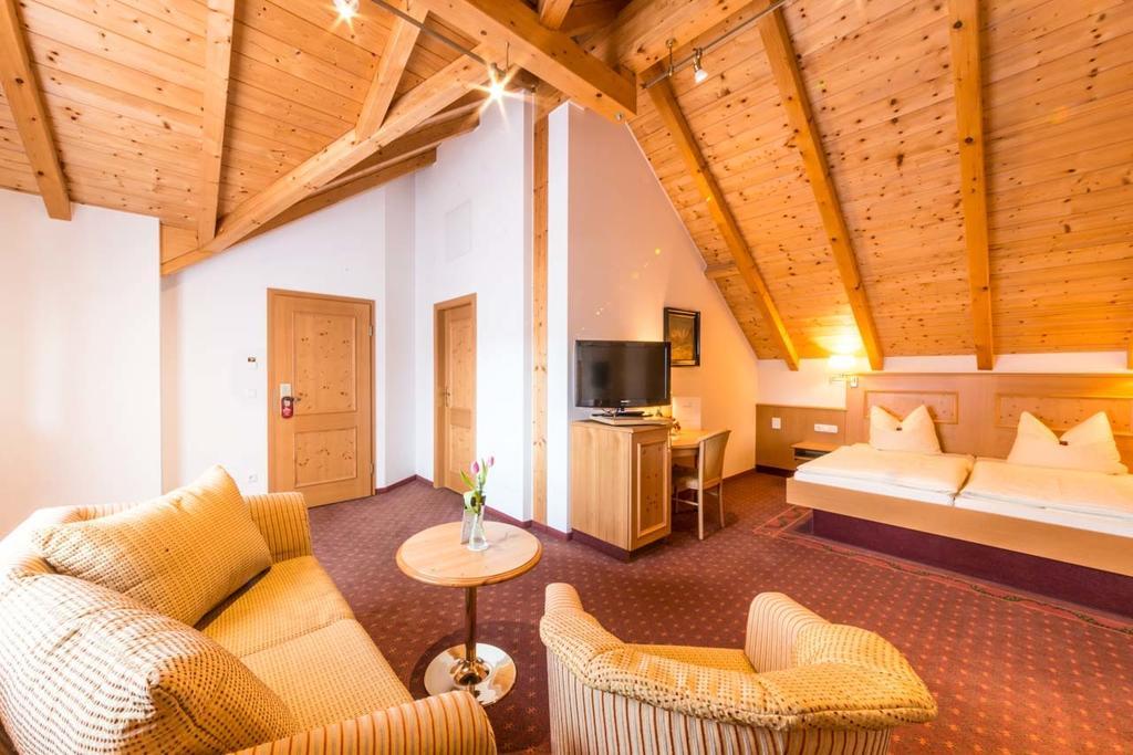 Metzgerei Gasthof Oberhauser - Hotel Zur Post Egling ห้อง รูปภาพ
