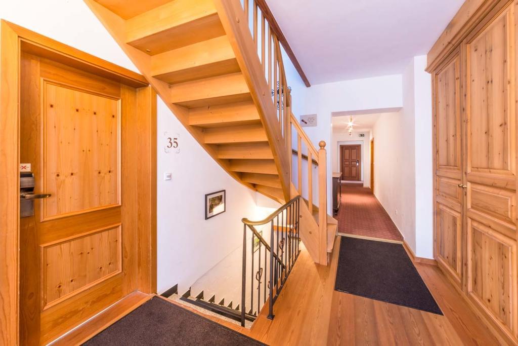 Metzgerei Gasthof Oberhauser - Hotel Zur Post Egling ภายนอก รูปภาพ